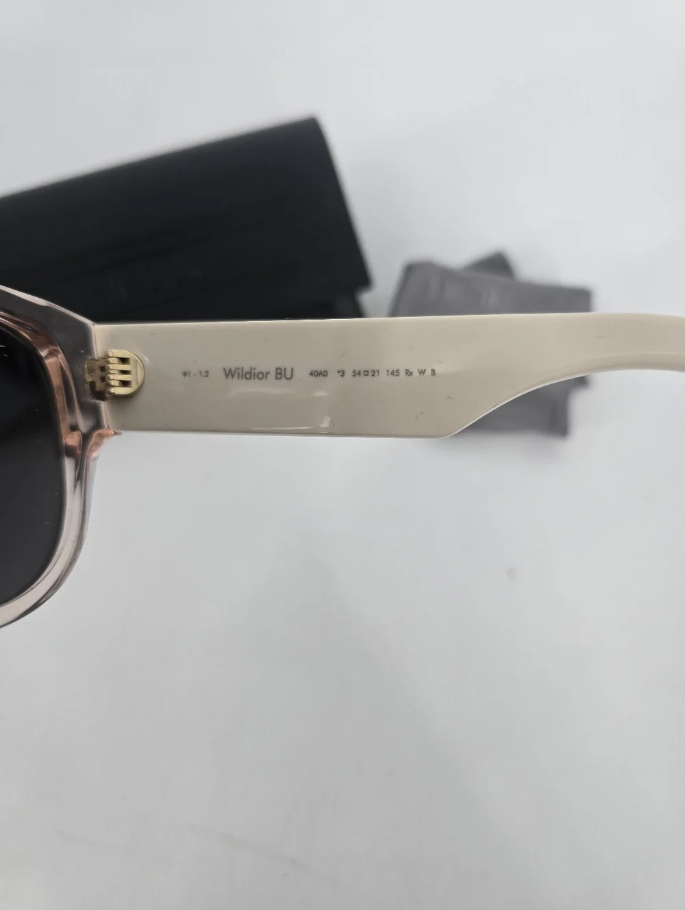 Dior Wildior BU Cat Eye Embossed Sunglasses in Pink with Case and Cloth